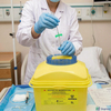10L Sharps Container with Built-In Automatic Needle Remover